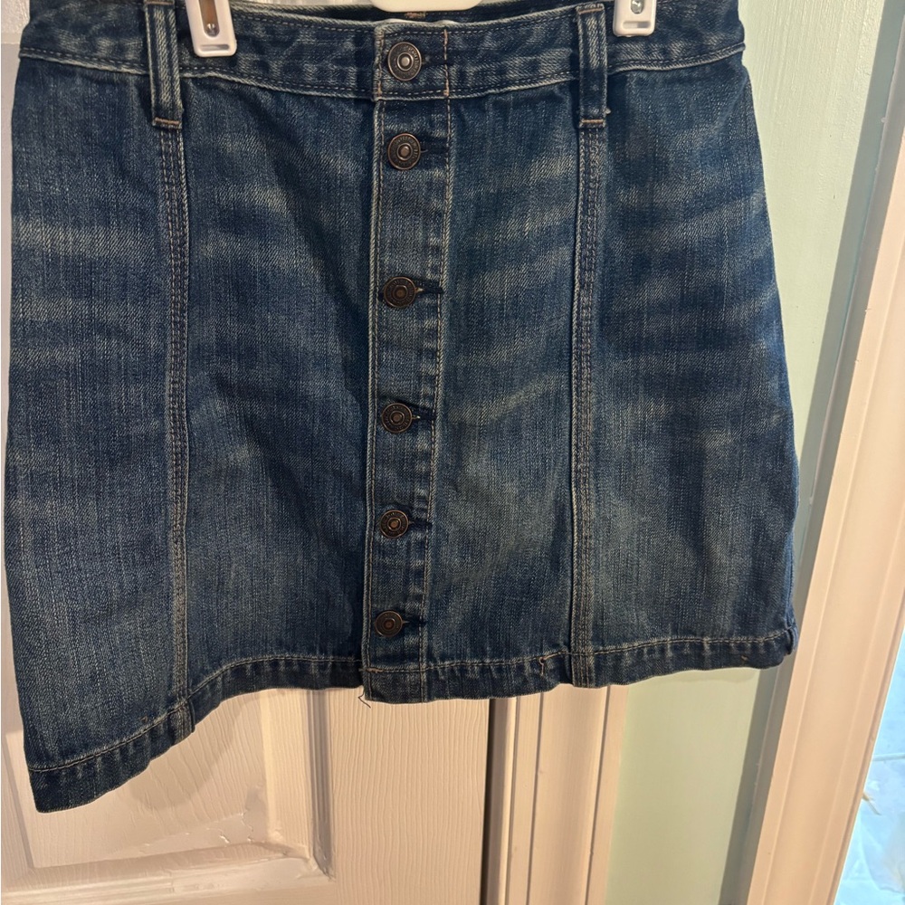 Abercrombie and Fitch Denim Button-Front Skirt size 2